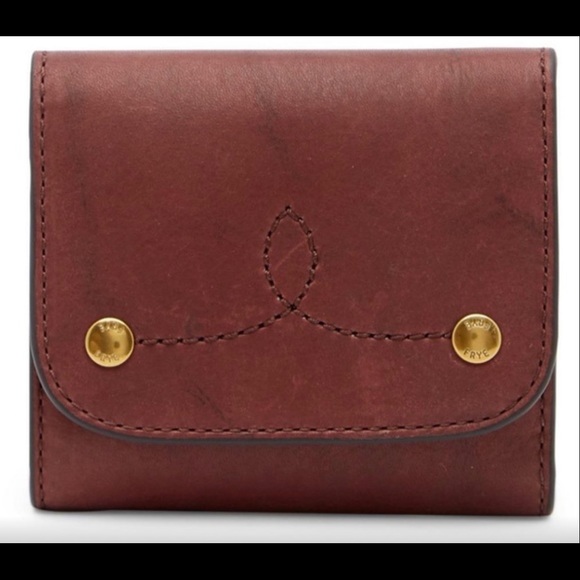 frye campus rivet wallet